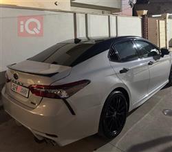 تۆیۆتا کامری